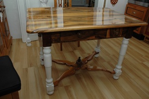 Table alsacienne en noyer...du jardin