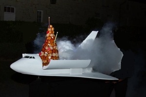 Une navette spatiale pour un gâteau de mariage !