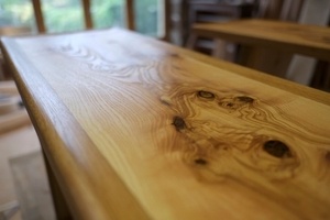 Bancs en frêne et chêne