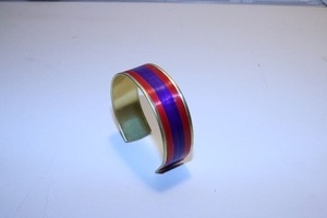 Nouveaux bijoux en laiton er marqueterie de paille