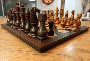 Échiquier en placage bois