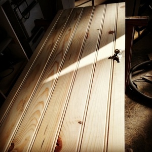 Petite porte en bois pour enfant