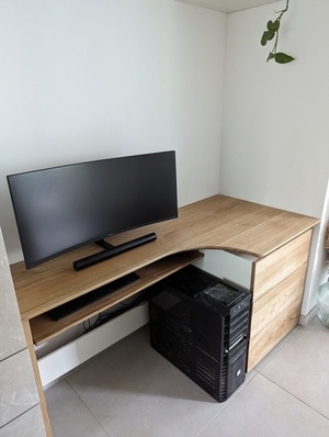 Bureau PC chêne et MDF