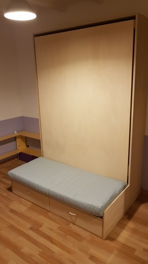 Deux Lits escamotable avec et sans banquette