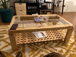 Tables basses en mélèze