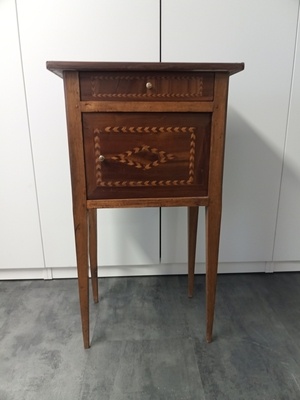 Restauration d'un petit meuble