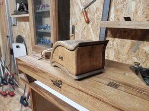 Bandsaw box