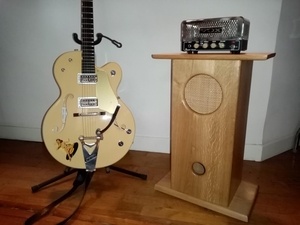 Lounge Guitar Cab