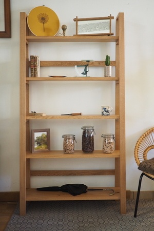 Étagère en chêne.