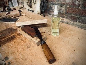 Boîte pour pierre à huile