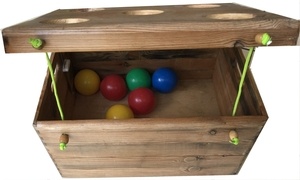 Boîte ouverte avec les cordelettes limitant l'ouverture