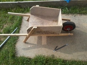 Brouette décoratife