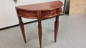 Table demi-lune en érable