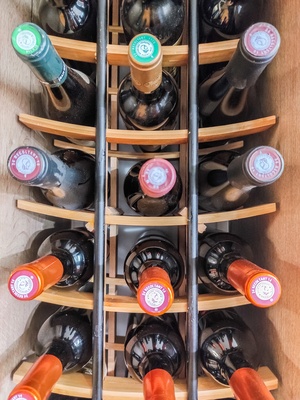 Casier bouteilles rétro-éclairé "inspiration Toris Japonais"