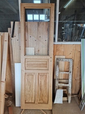 Petite porte en chêne