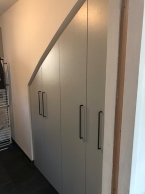 Placard sous escalier