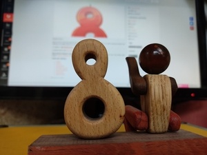 Les aventures d'un p'tit bonhomme de bois et d'un 8