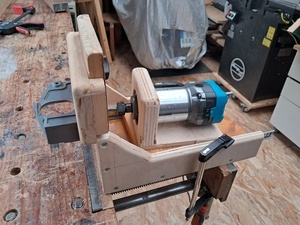 Fraiseuse pour dominos