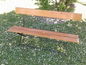 Restauration d'un banc de jardin