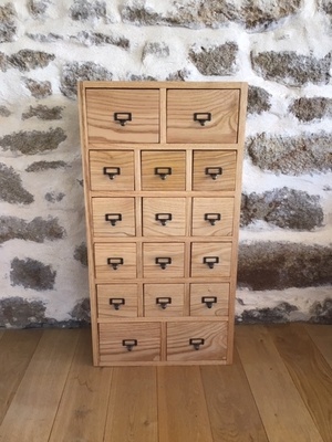 Meuble à tiroirs, type apothicaire