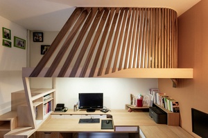 Mezzanine, escalier à pas japonais et claustra en vague