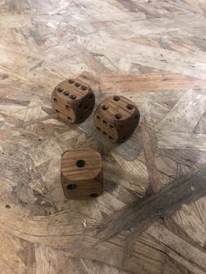 Petits Dés en Chêne