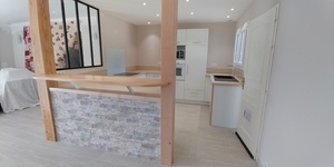 Cuisine blanc et bois clair