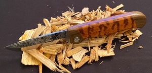 Manche de couteau et son étui