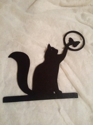 Le chat et son papillon