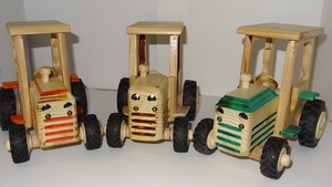 TRACTEUR ET CABINE BOIS
