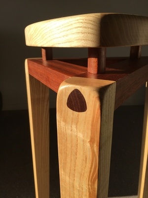 Tabouret revisité de Samuel Mamias