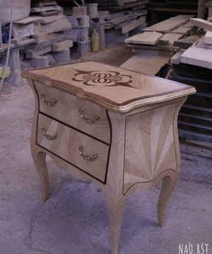 Commode régence en chêne