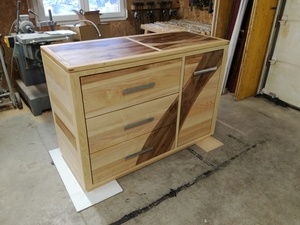 Commode frêne/noyer