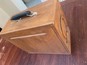 Caisse de transport pour encensoir