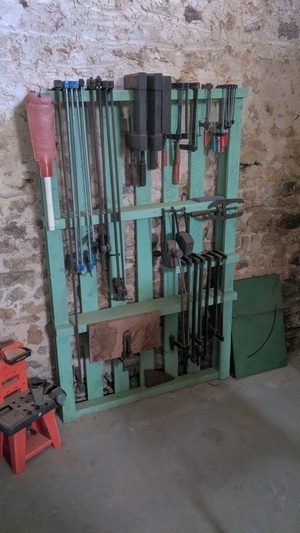 Rack a serre joint a base de palette