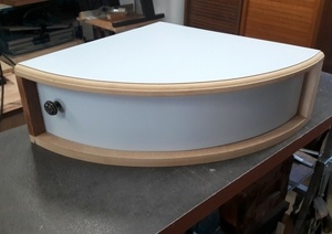 Console suspendue quart de rond