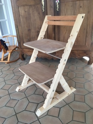 Chaise haute pour enfant