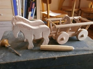 Chevaux de traits jouet en hetre ( en cours de fabrication )