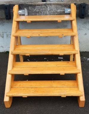 Escalier d'accès quais