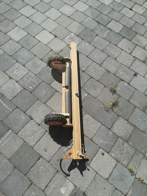 DES ROULETTES POUR MA PLANCHE A VOILE