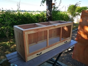 Cage en bois et grillage pour rongeurs