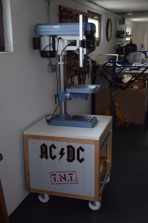 Meuble perceuse a colonne