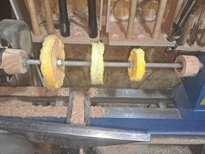 Roue de lustrage pour tour maison