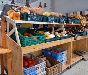Présentoirs à légumes.