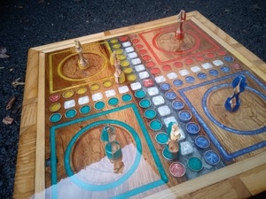 Jeu de petits chevaux bois , riviere époxy cadre en chene et chataignier