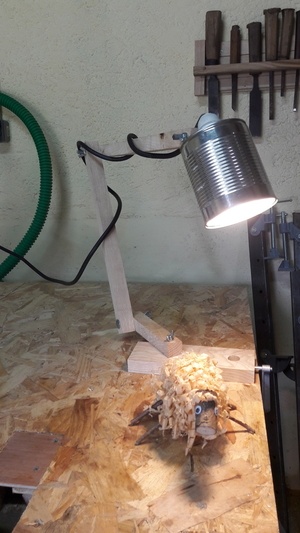 Lampe articulée pour tables et murs - 2 en 1!