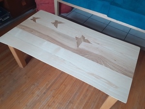 TABLE BASSE PAPILLON AVEC DESSOUS DE PLAT ASSORTI