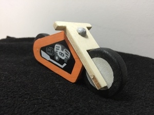 Et une moto de plus!