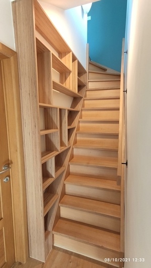 Bibliothèque dans un coin !!