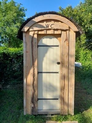 Toilette sèche exterieure